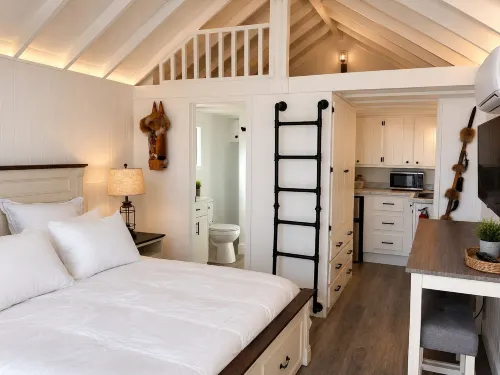 The Cabins at Indian Hills - 2-Star