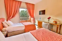 Hotel Al Bassatine - ที่มีสระว่ายน้ำ