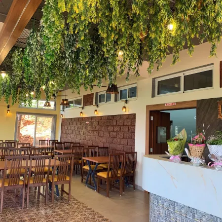 Anandi Hotel Guhagar