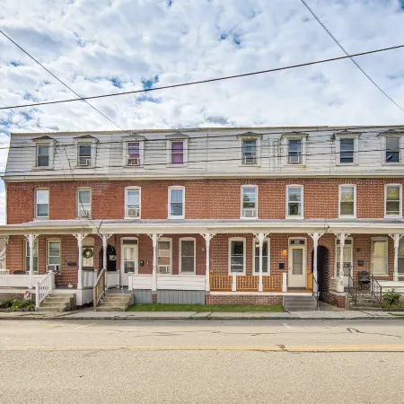 Walk to Attractions! Dtwn Gettysburg Townhome Hotels in Gettysburg