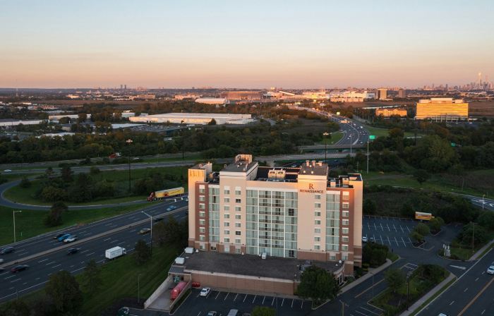 Renaissance Meadowlands Hotel