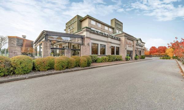 Sandman Hotel Vancouver Airport