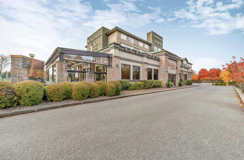Sandman Hotel Vancouver Airport