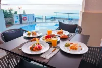 Europe Playa Marina - Adults Only - Desayuno