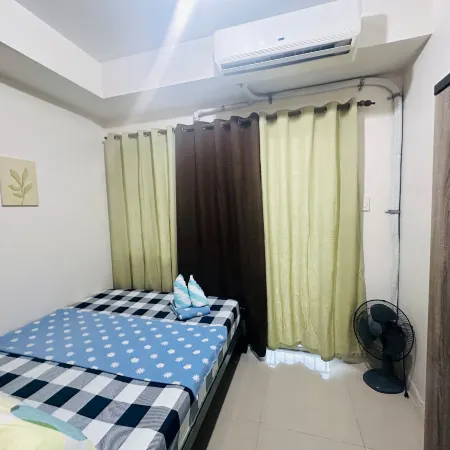 Fancy 1Br Condo Front of MOA IKEA at Shell  ResidencesTower B