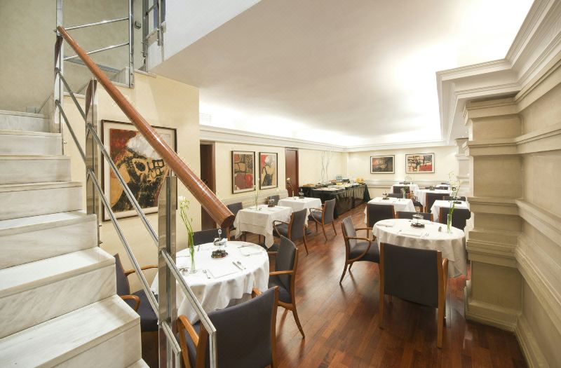 Small Luxury Hotels of the World - Gran Derby Suite photo 5