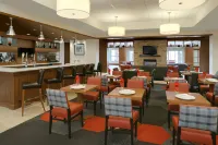 Four Points by Sheraton Cambridge Kitchener, Ontario - พร้อมอาหารเช้า