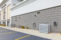 Hampton Inn Monroe - parking