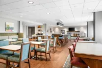 Hampton Inn Grand Rapids-North - breakfast