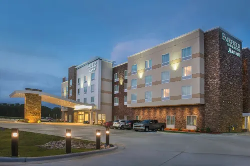 Fairfield Inn & Suites Washington - Bãi đậu xe