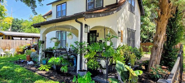 3-bedroom Modern home in welcoming Topeka with WiFi, AC Hoteles en Topeka