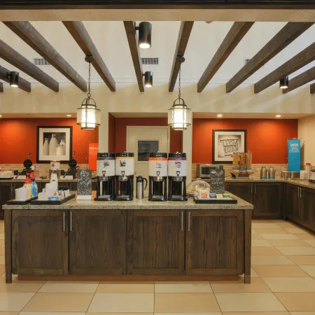Hampton Inn & Suites Camarillo