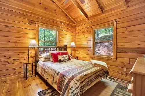 Great Mountain Views, Family Friendly, Hot tub, 5 miles to Downtown Blue Ridge - 3-Sterne