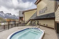 Creekside at Rundle Cliffs Lodge - جاكوزي