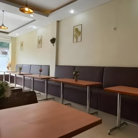 Grand Avira Hotel