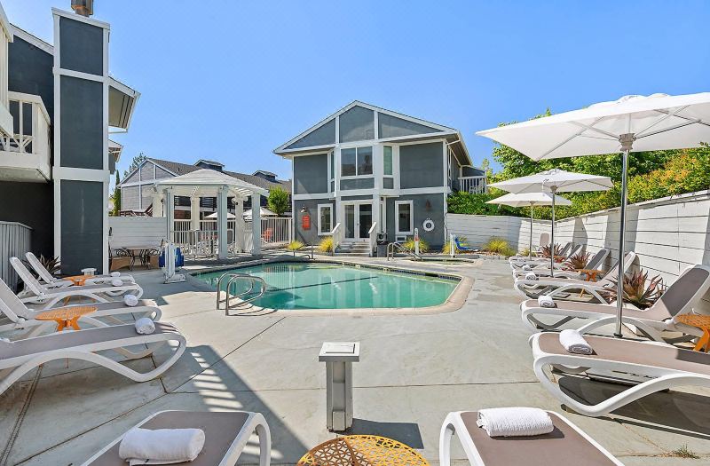 UpValley Inn & Hot Springs Napa Valley, an Ascend Collection Hotel photo 3