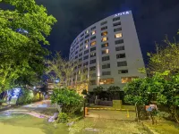 The Anya Hotel-Golf Course Road Hotels near DLF Phase I