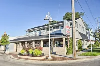 Peaceful Downtown East Tawas Lakefront Retreat - 3-Star