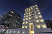 Hotel Lesign - Parking