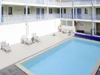 Les Balcons de l’Océan - piscina
