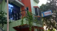 Suriya Lodge Hotel a Velanganni