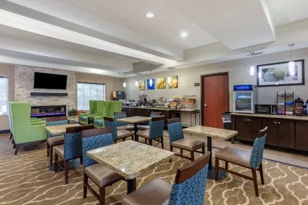 Comfort Inn & Suites Paris