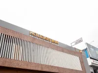 Hotel Grand Gaayatris Hotels in Pallavaram