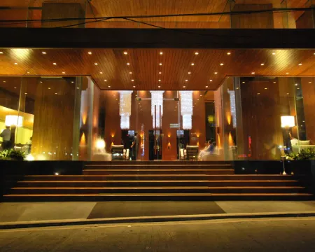 シティー ガーデン グランド ホテル マカティのホテル