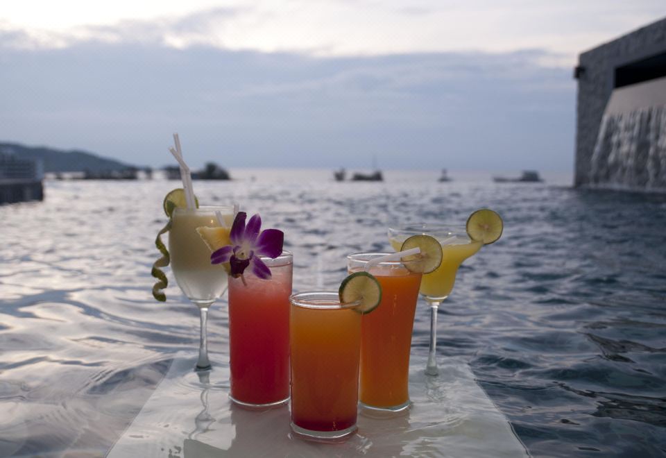 더 긱 호텔 루프탑 수영장