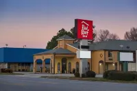 Red Roof Inn Muscle Shoals فنادق في Tuscumbia