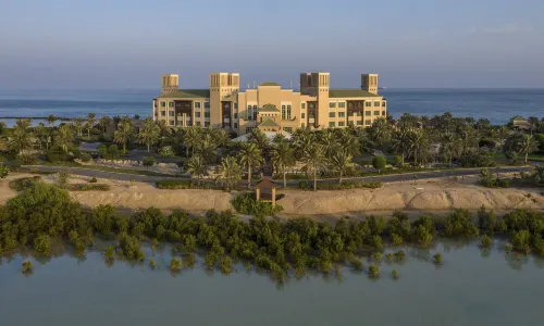 Anantara Desert Islands Resort & Spa