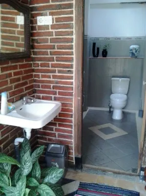 Room in B&B - Villas in Batu Indonesia Homestay Hotel dekat Pantai Bangsong