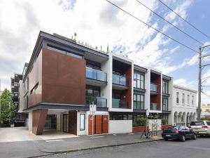 RNR Serviced Apartments North Melbourne