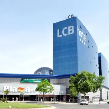 LCB弗恩拉布拉達酒店-新 鄰近阿羅約·庫賴夫羅的酒店