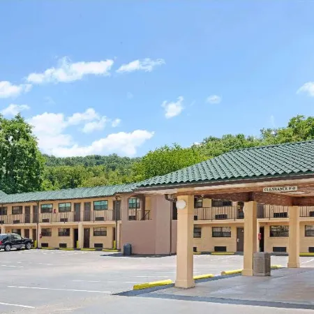 Days Inn by Wyndham Cherokee Near Casino