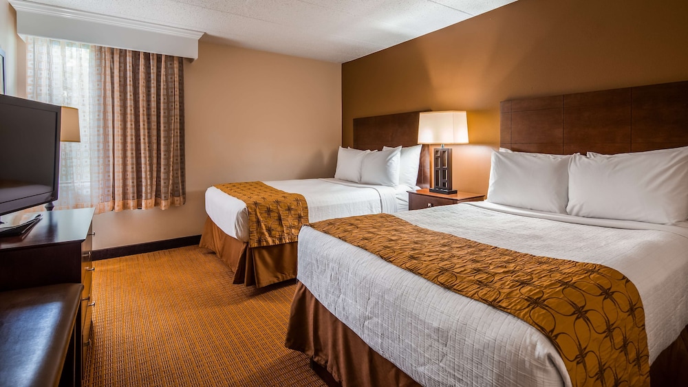 Best Western Plus Arbour Inn and Suites