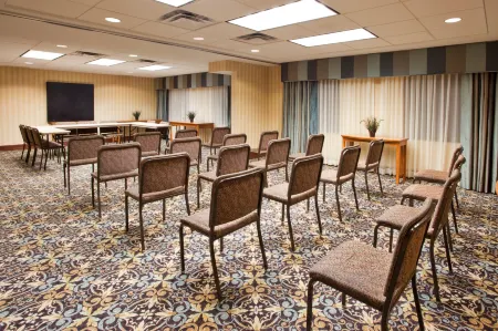 Sonesta ES Suites Atlanta Perimeter Center Отели рядом с достопримечательностью «IHG - InterContinental Hotels Group»