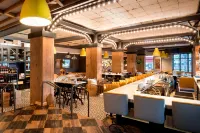 The Elizabeth Hotel, Autograph Collection - بار