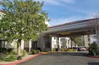 Best Western Valencia/Six Flags Inn & Suites Hôtels à : Santa Clarita