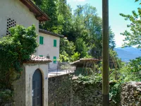 Casetta Salita ai Castelli Hotels near Parco B. Antognini