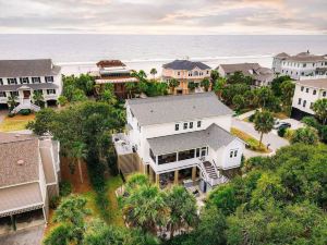 Dunecrest - Pelican in Isle of Palms