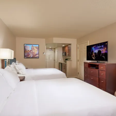 Hilton Grand Vacations Club Paradise Las Vegas Отели рядом с достопримечательностью «Башня отеля-казино Stratosphere»
