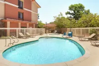 Hampton Inn & Suites Thousand Oaks - Pools