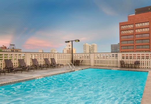 윈덤 필라델피아-히스토릭 디스트릭트 야외 수영장