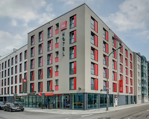 Ibis Muenchen City Sued Hotels near Untersbergstraße underground station