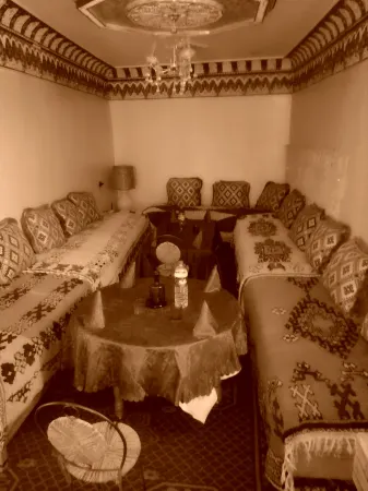 Gite Tawada - Haut-Atlas - Room for 4 People Отели в г. Азилаль