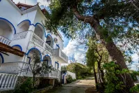Velendzas Holidays Hotel a Alikanas