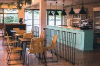 Latas Surf Lodge - Pet friendly