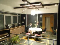 Hotel Crystal Retreat