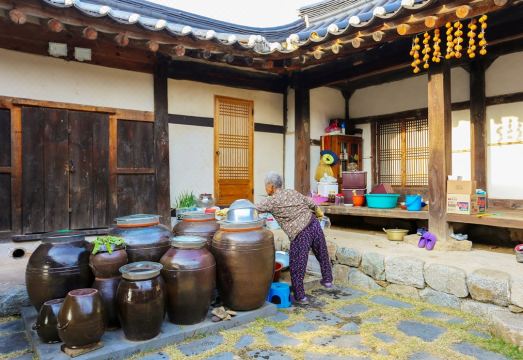 밤하늘 별이 보이는 고택